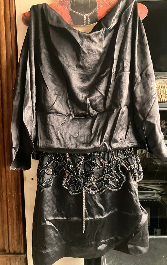 Vestido corto de seda