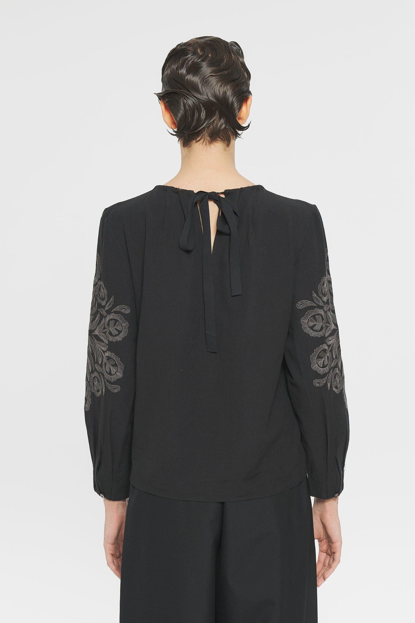 Eglantine Embroidered blouse