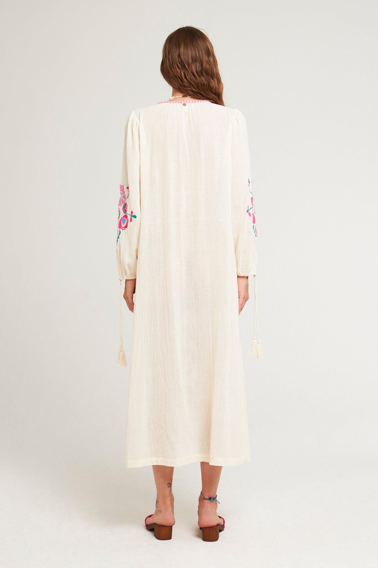 Robe longue brodée Magoo