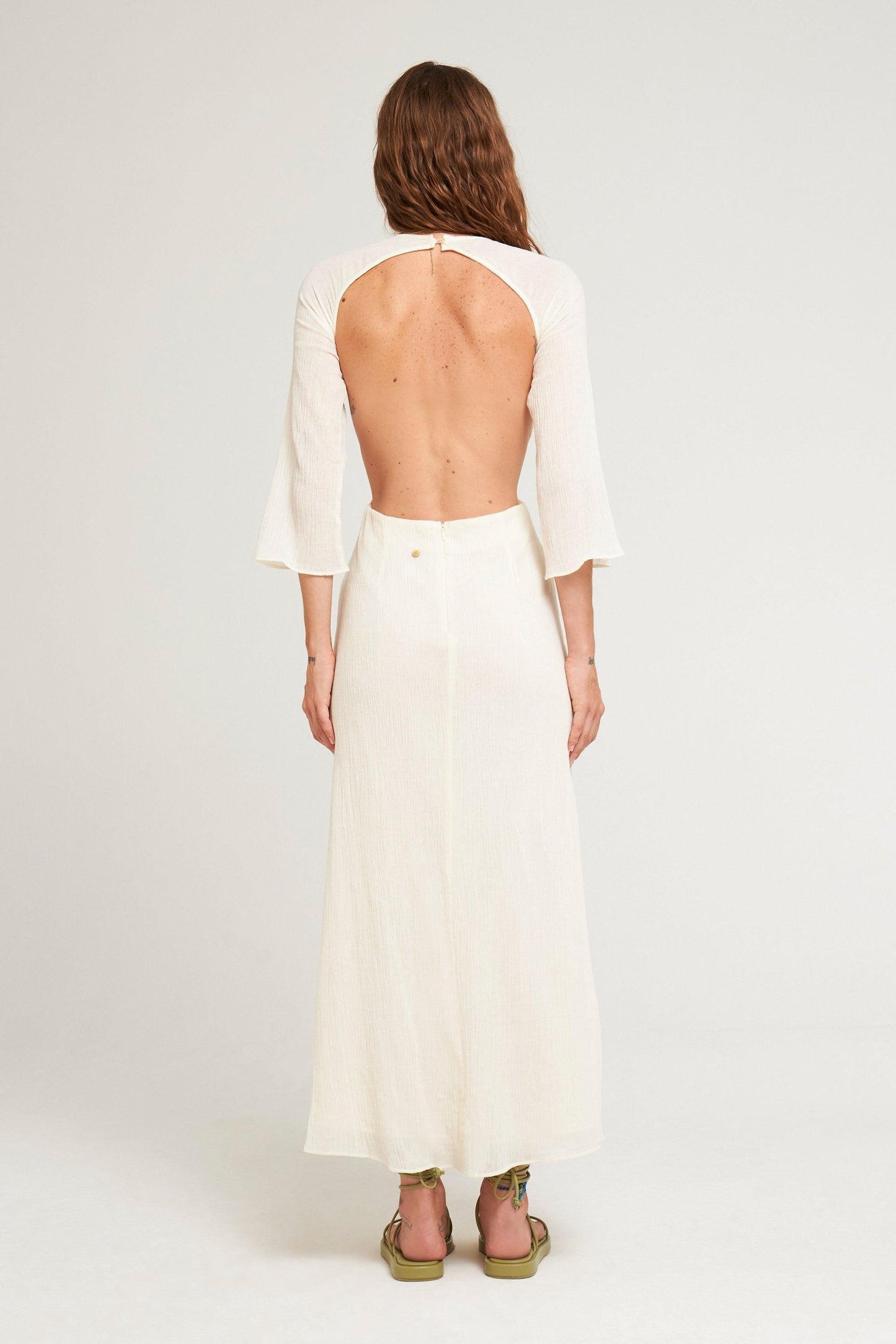 Robe dos nu Lacy