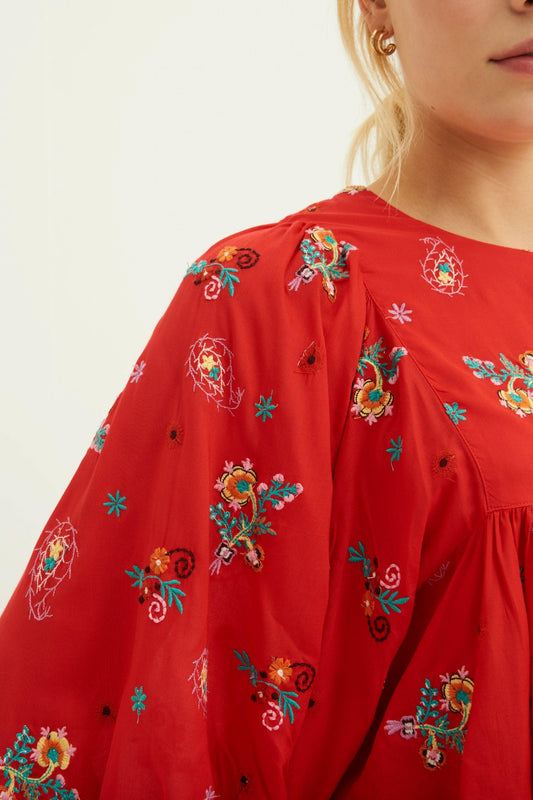 Blusa fluida bordada Houla - Roja