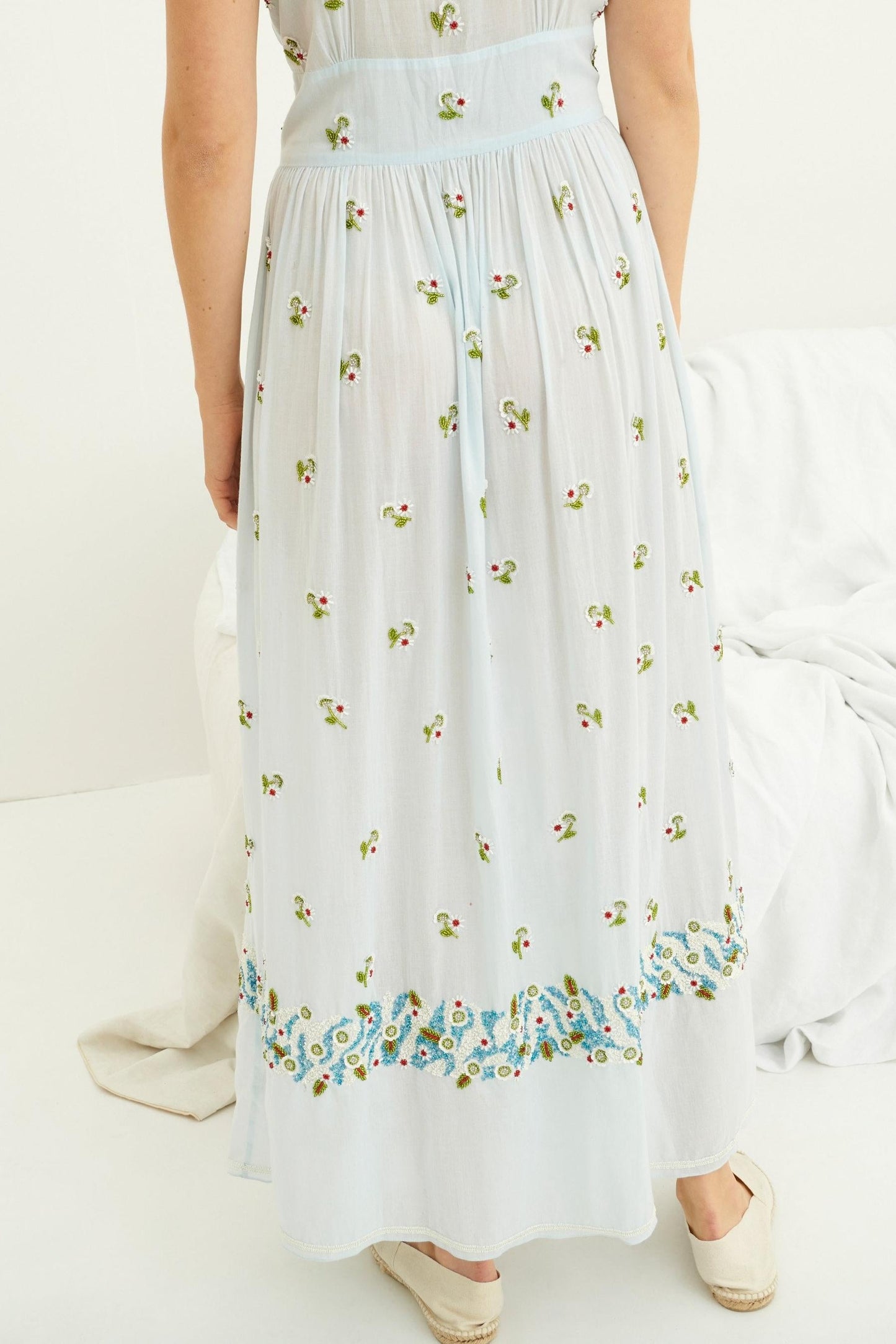 Vestido largo con bordado de cuentas Beata