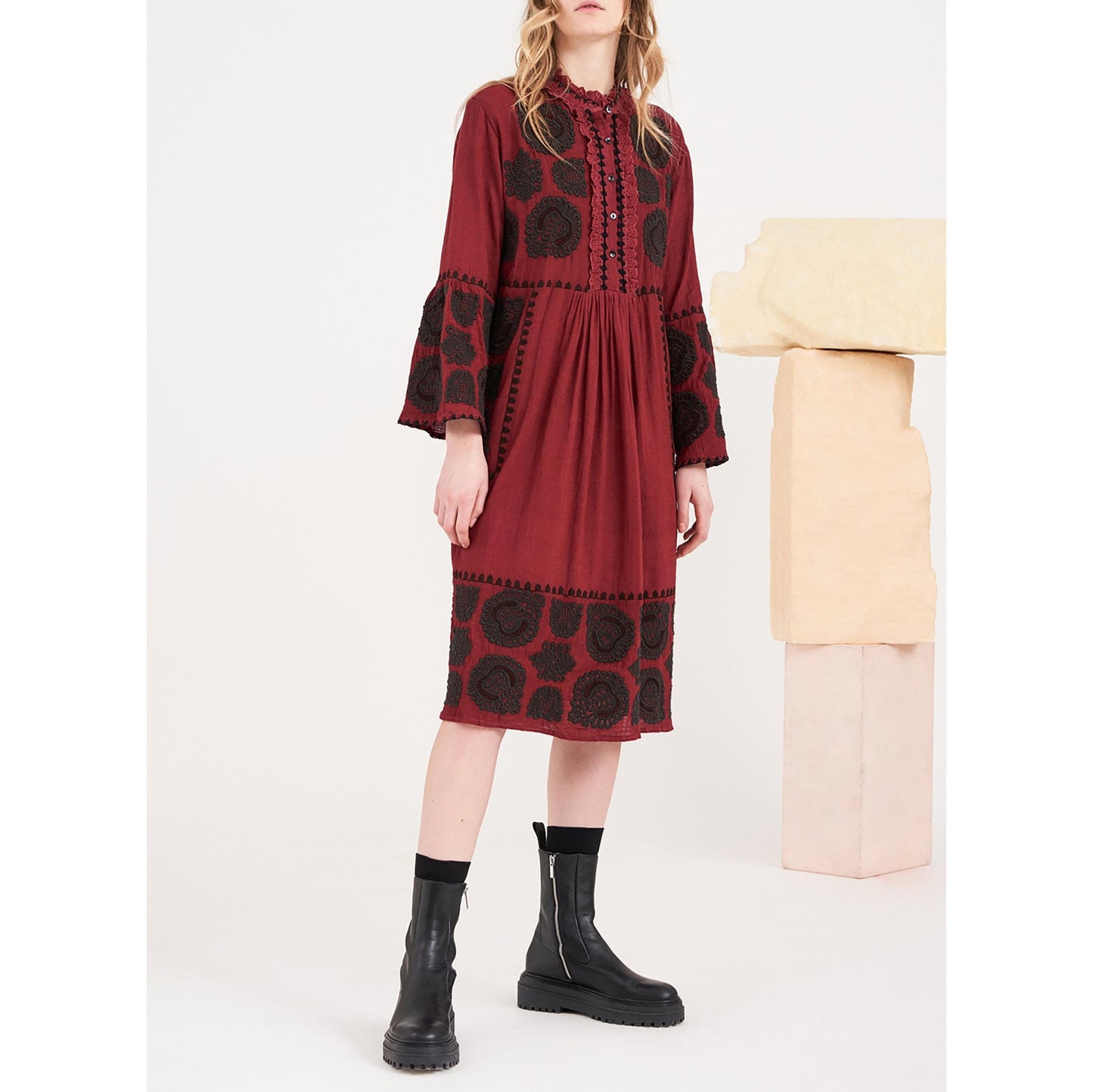 Toggy Embroidered Dress - Burgundy