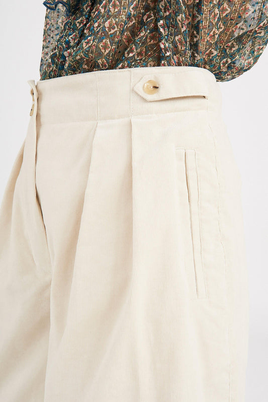 Mona Velvet Bermuda Shorts - Cream