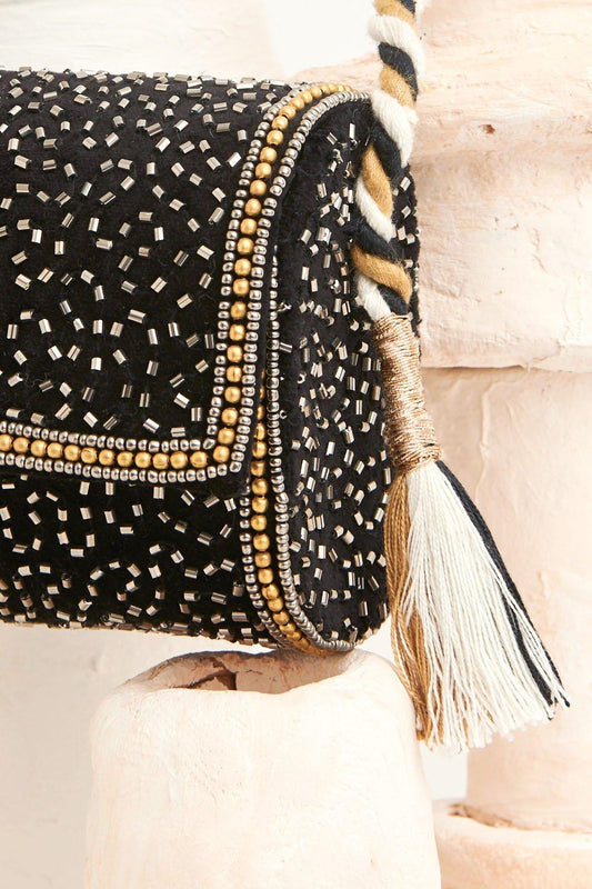 Cartera Wolvy con cuentas bordadas - Negra