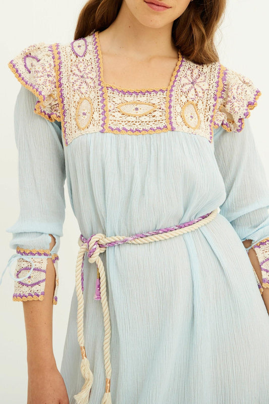 Vestido largo de crochet Lucia - Azul cielo