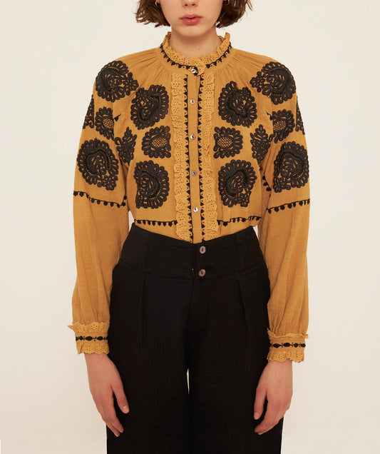 Blouse brodée Tobby