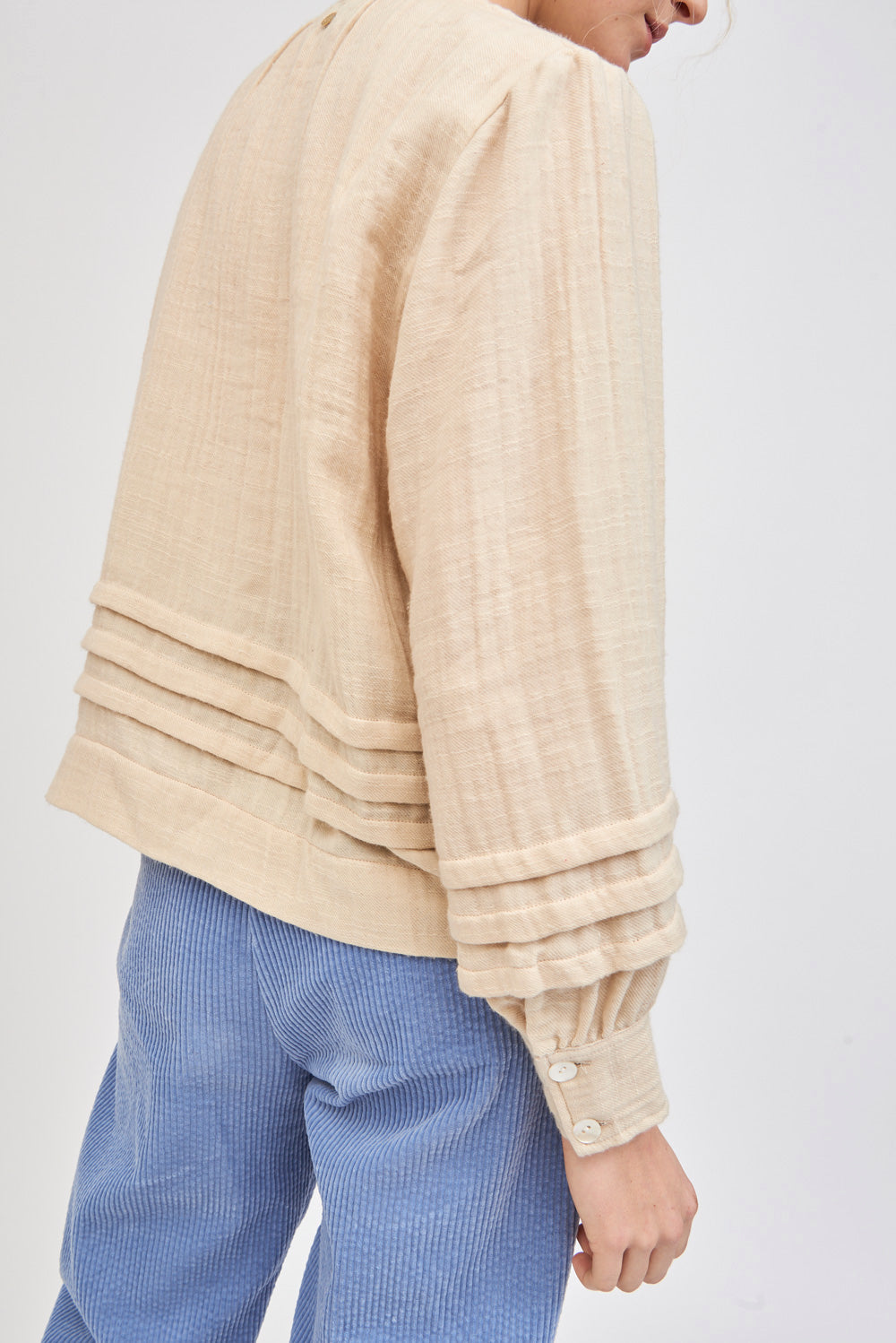 Blouse Agar
