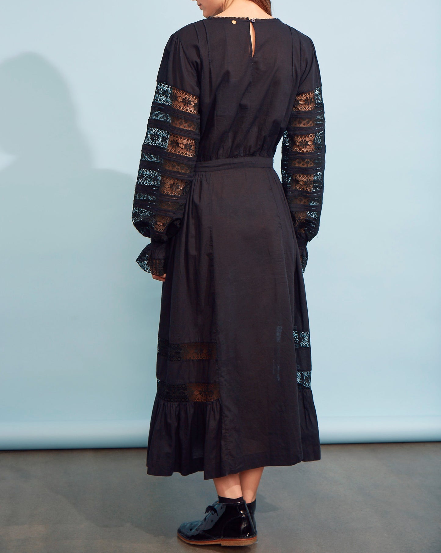 Robe longue en dentelle Romies
