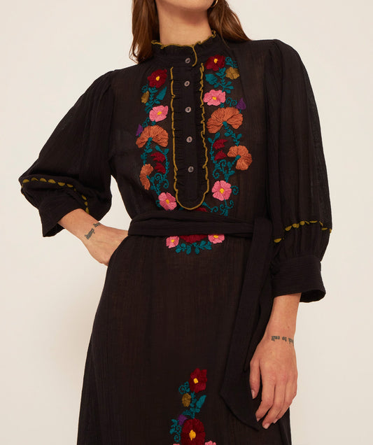 Robe longue brodée Mathilde