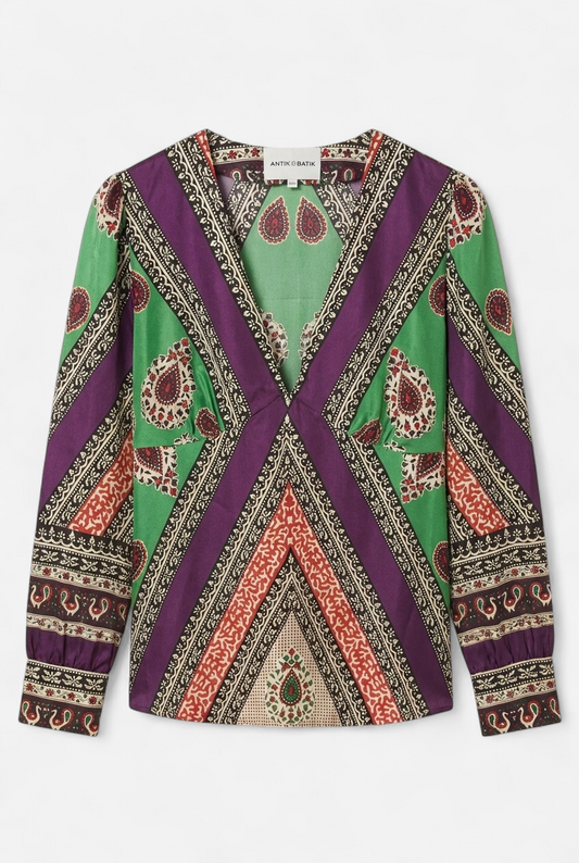 Blusa de seda muy bonita