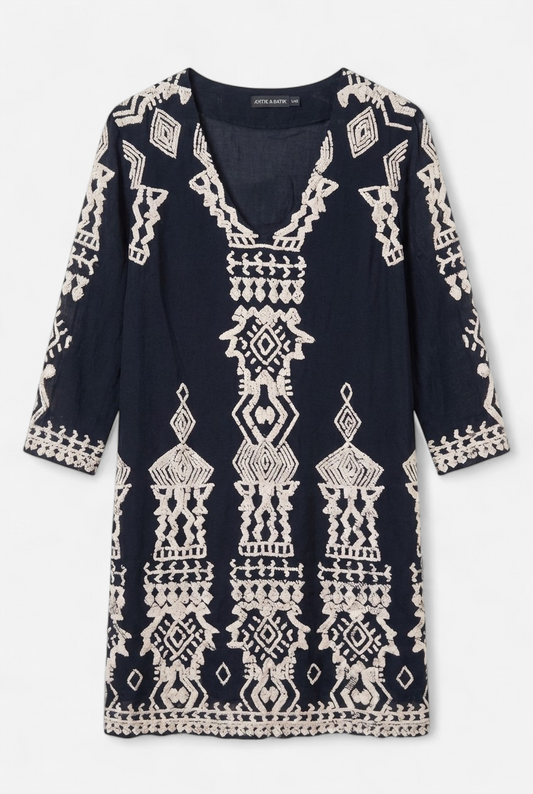 robe brodée de paillettes