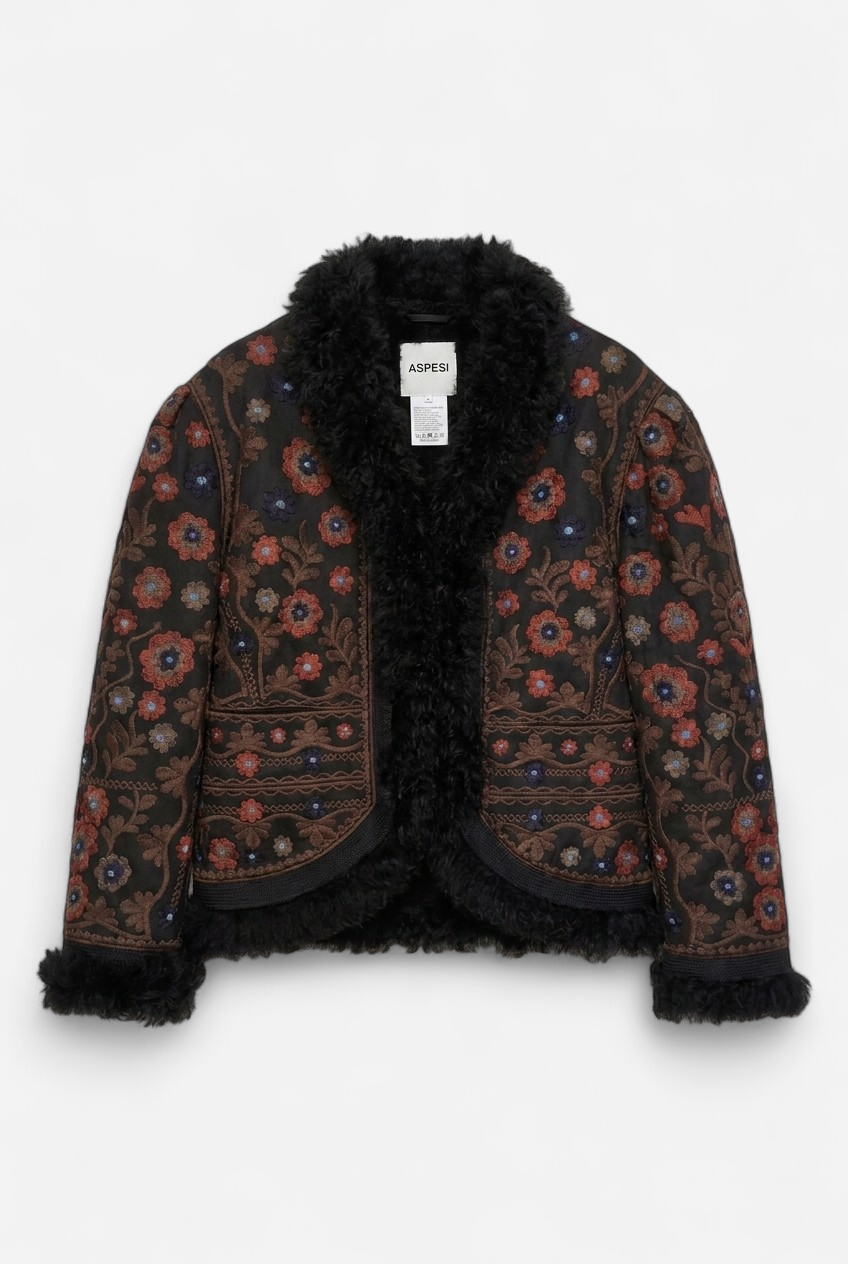 Veste avec broderies florales