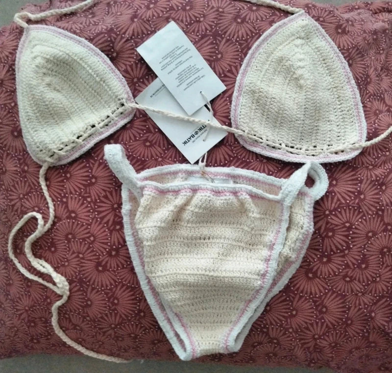 Maillot de bain en crochet Antik Batik neuf avec étiquette.