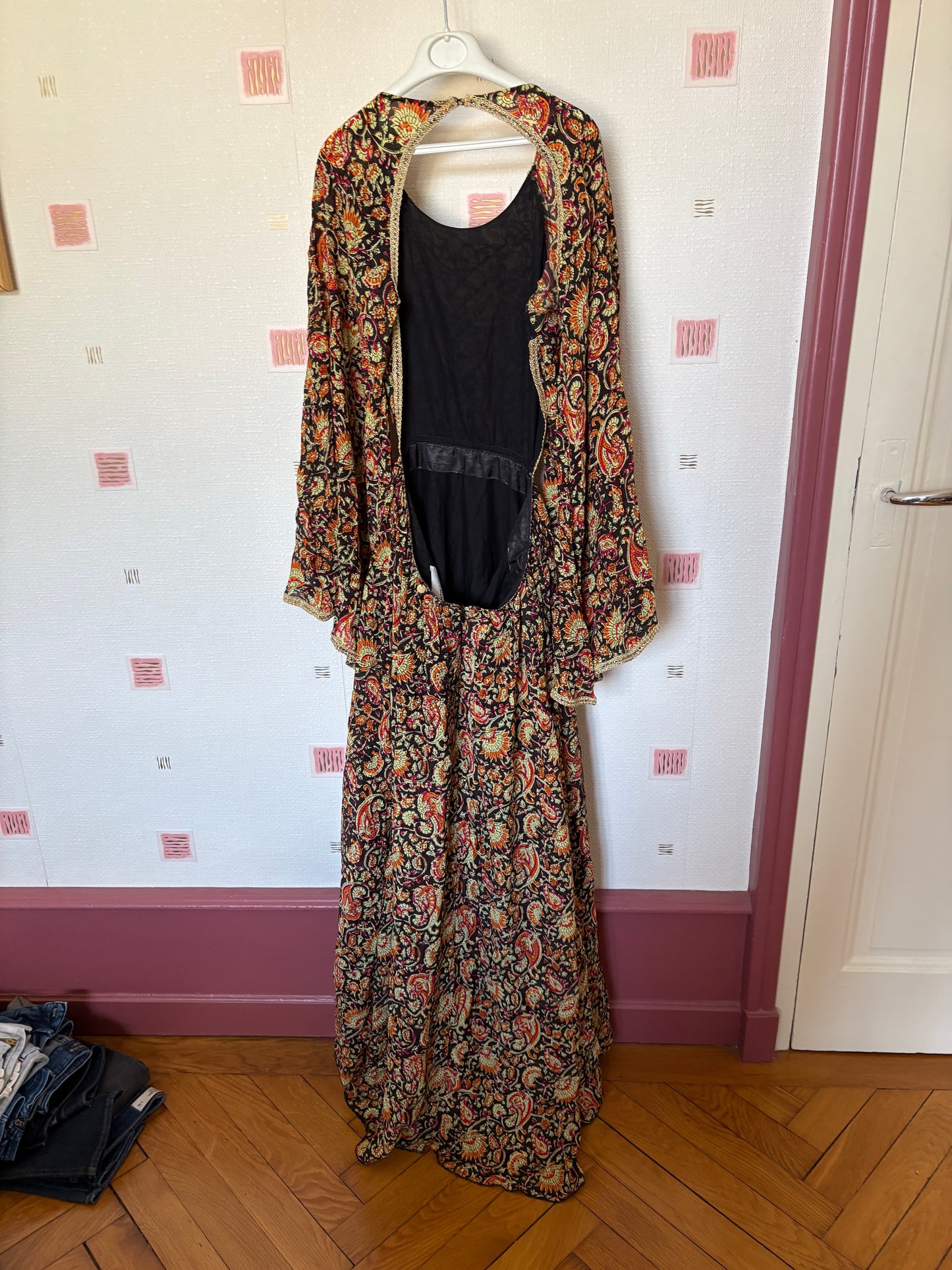 vestido largo estampado Cherie con espalda abierta