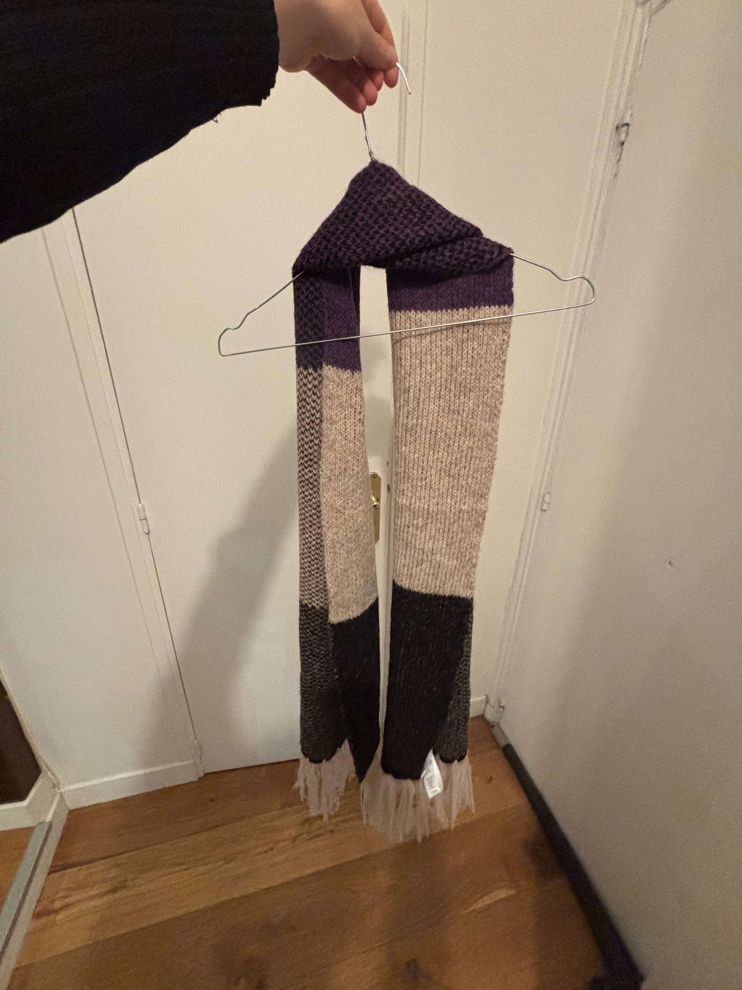 Gina Scarf