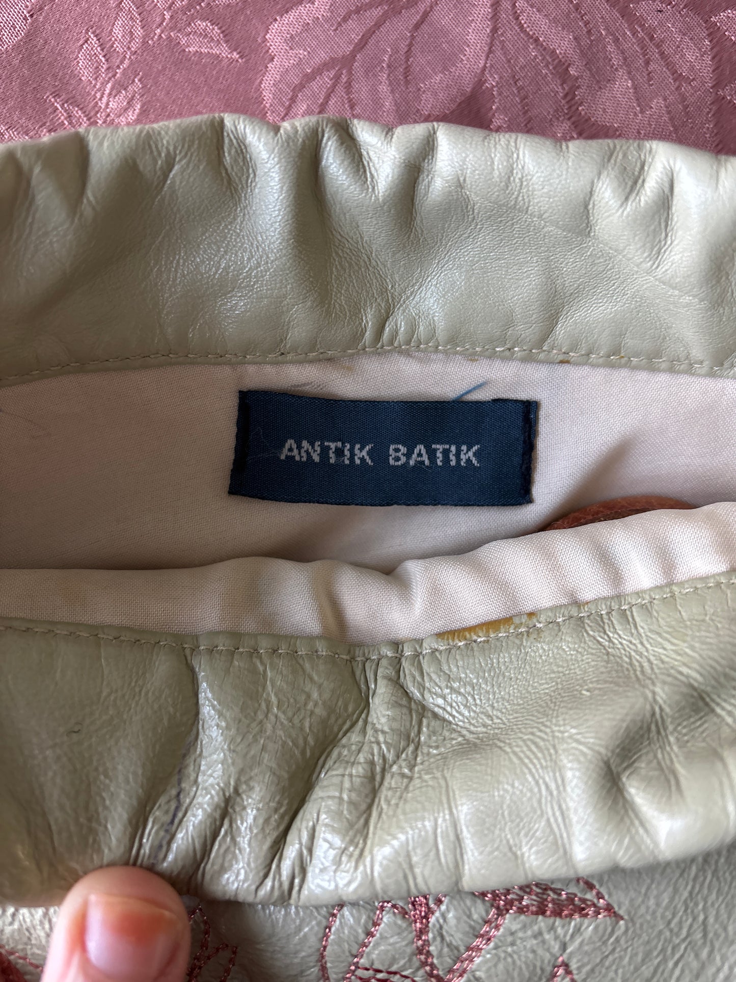 Sac à main cloutés