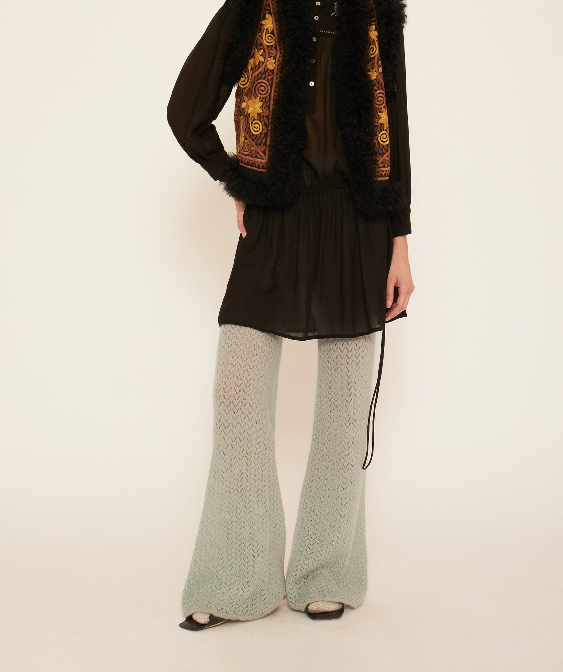 Robe courte brodée Igor