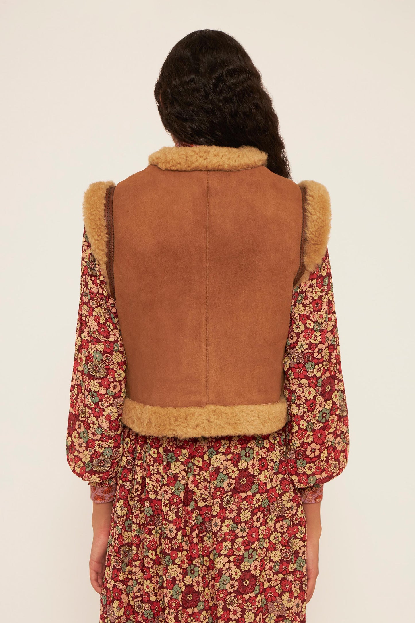 Dimera suede gilet