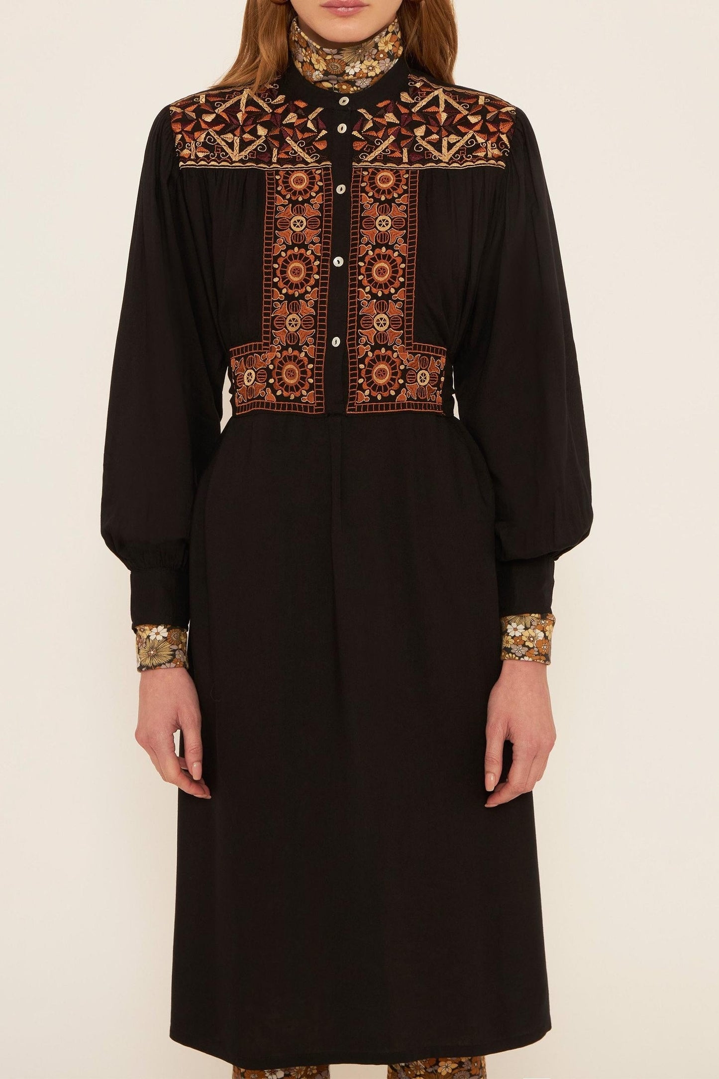 Vestido bordado Bettina