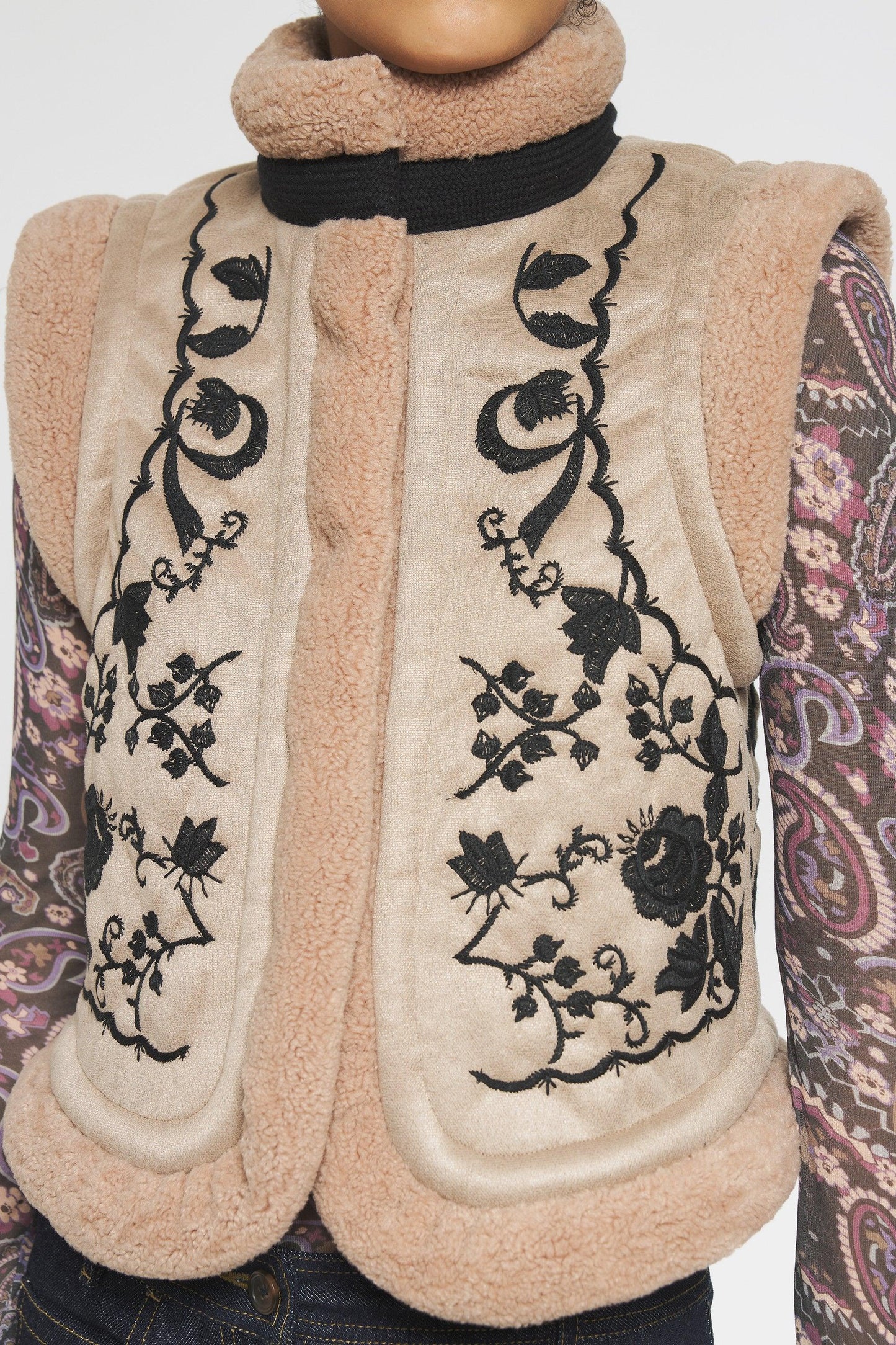Saliba Embroidered gilet