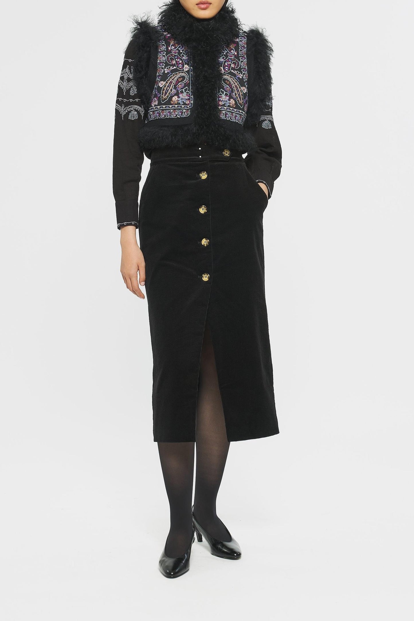 Roza Embroidered bolero