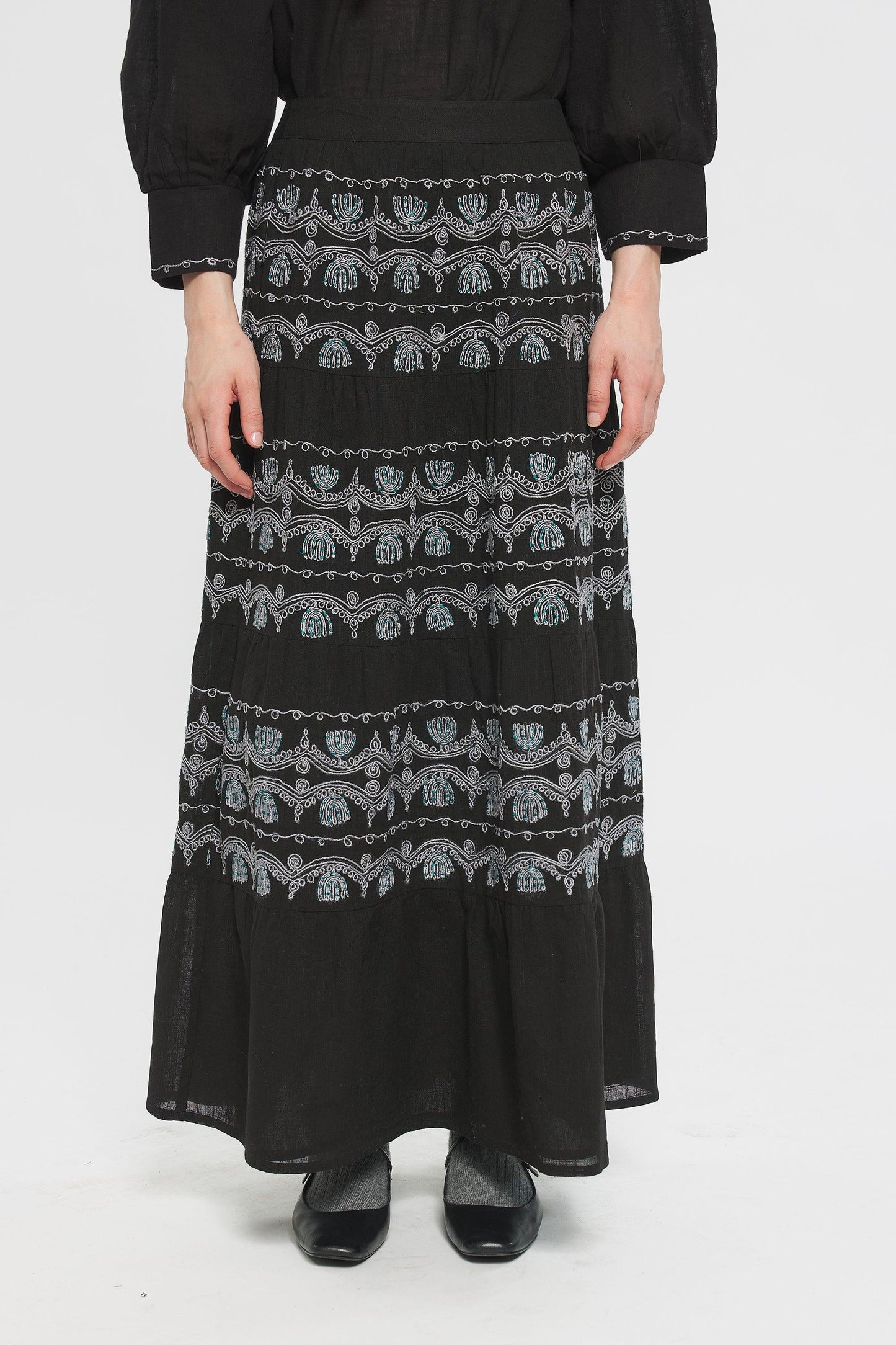 Nelly Embroidered skirt
