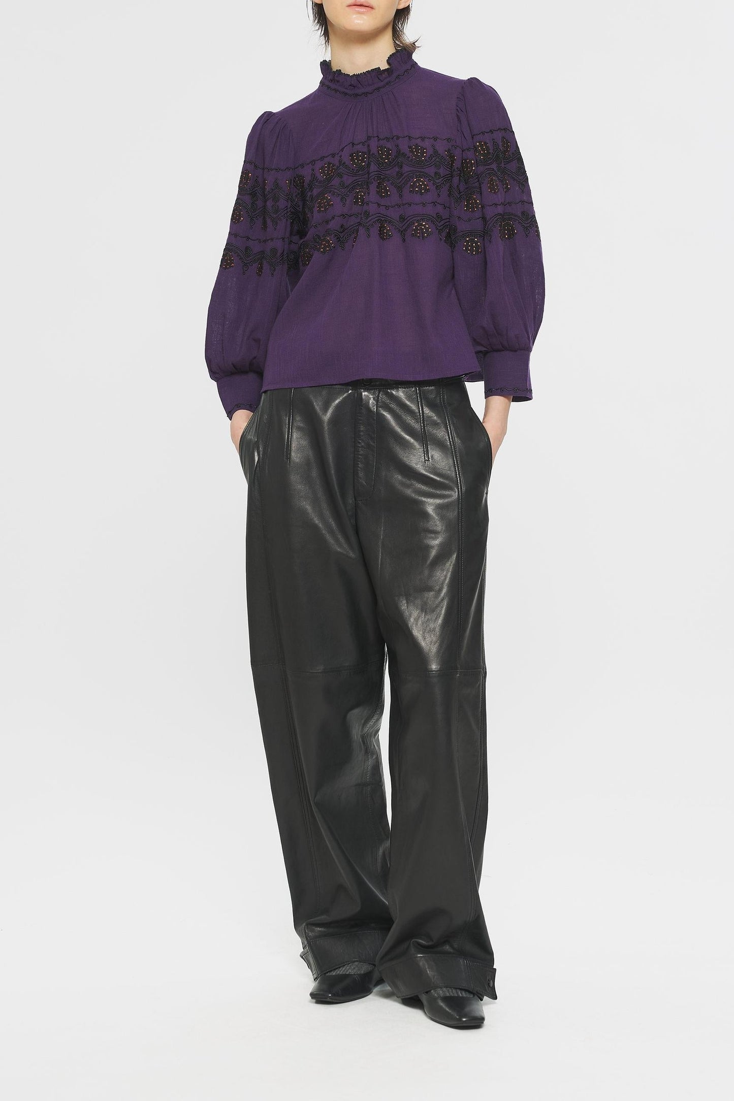 Nelly Embroidered blouse