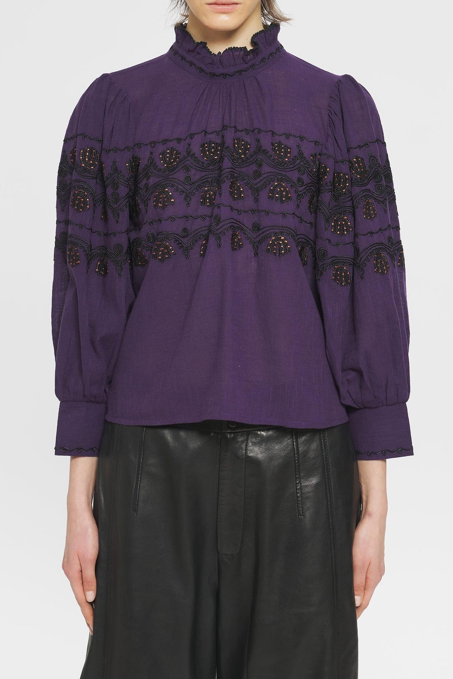 Nelly Embroidered blouse