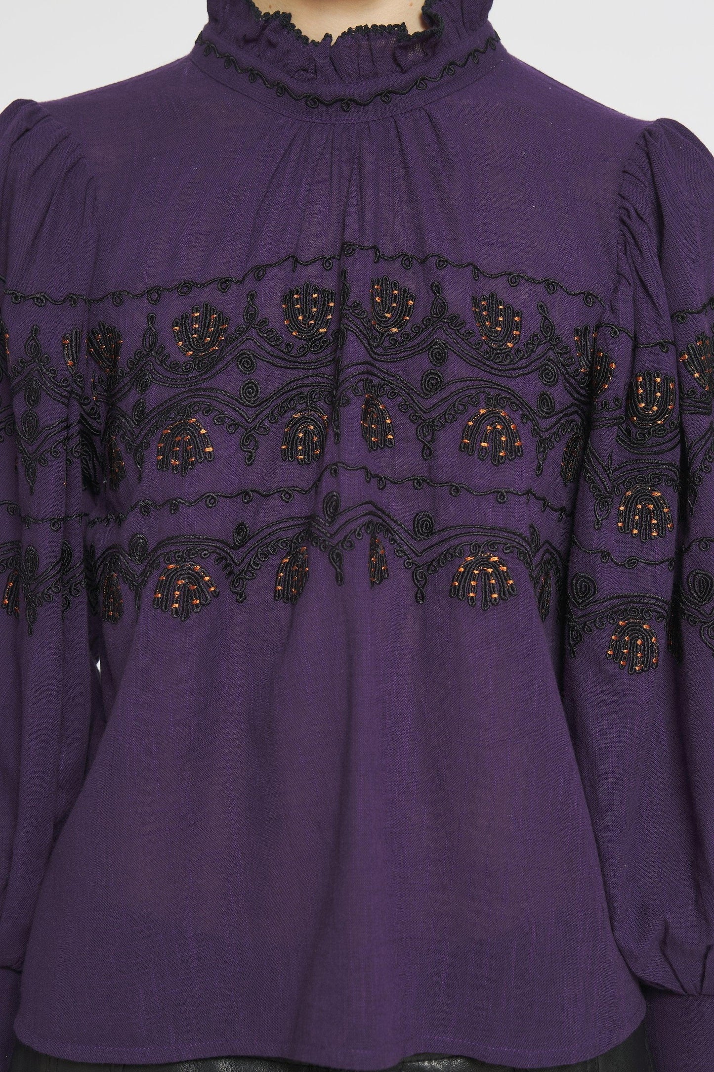 Nelly Embroidered blouse