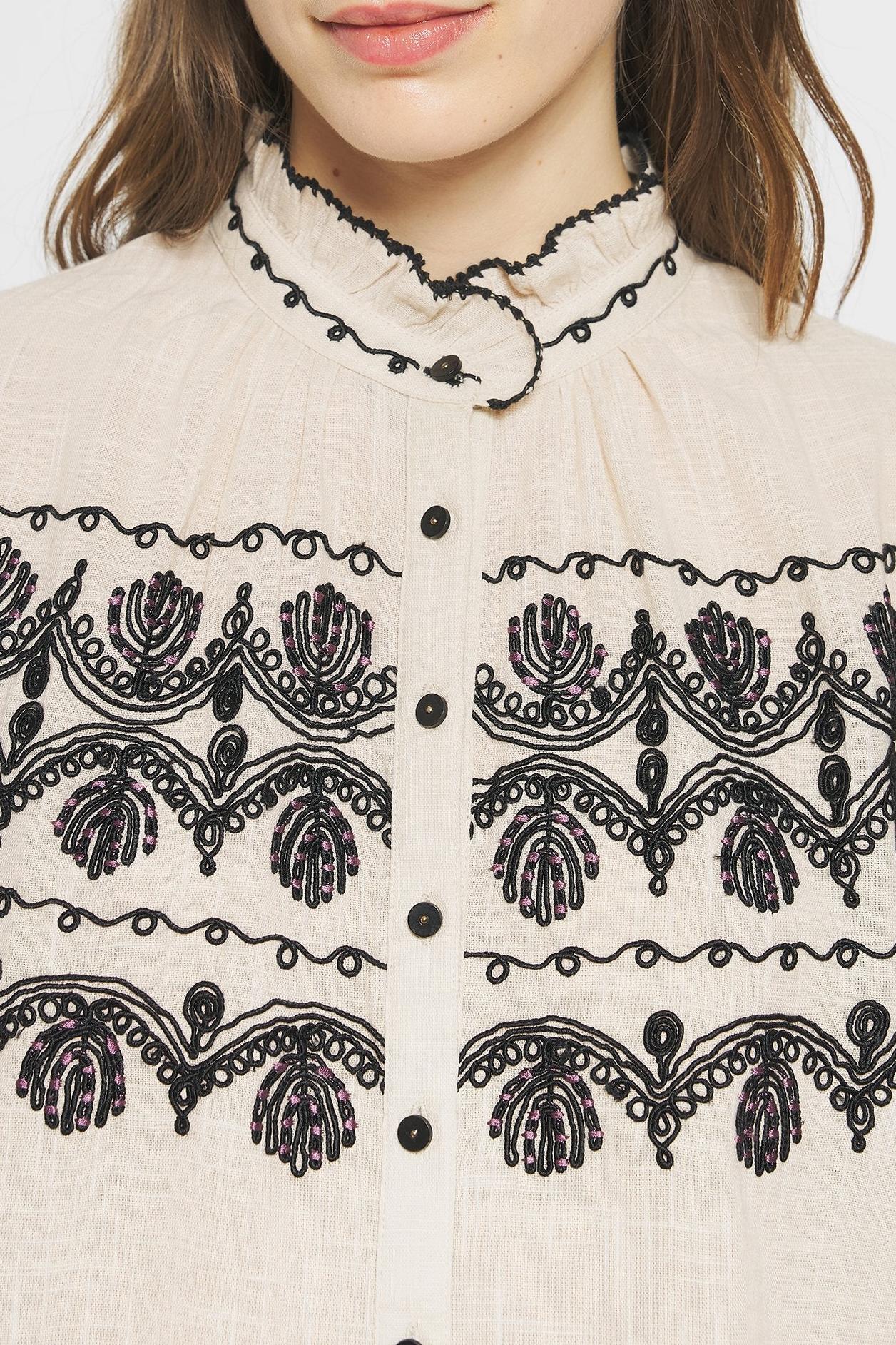 Nelly Embroidered blouse