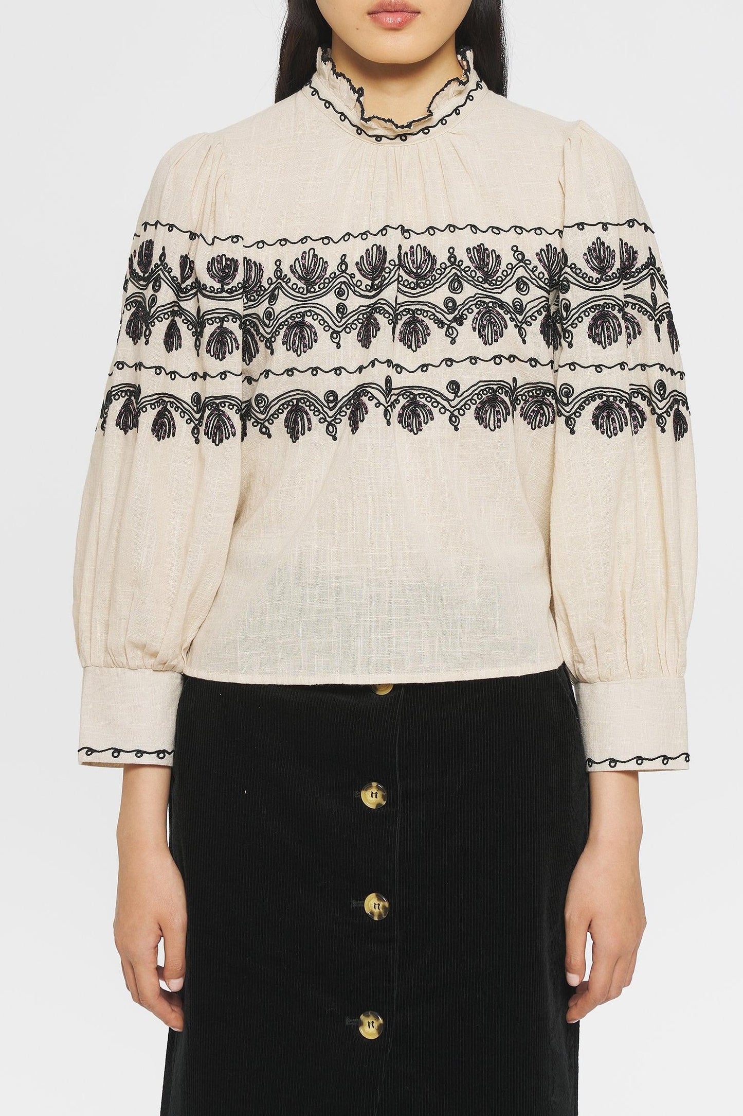 Nelly Embroidered blouse
