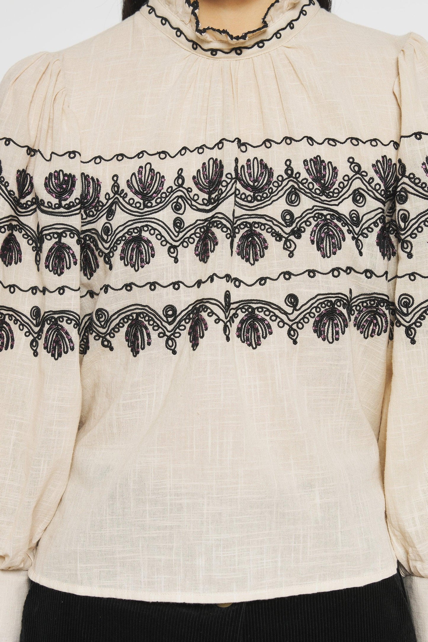 Nelly Embroidered blouse