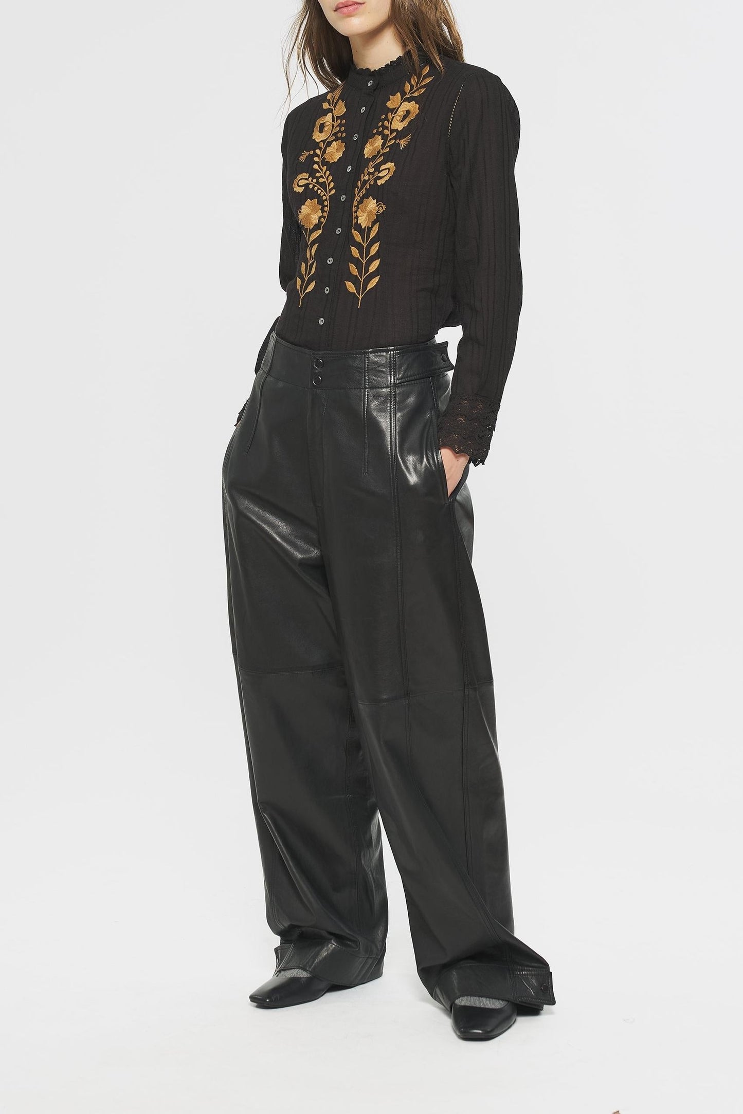 Kiss Embroidered blouse