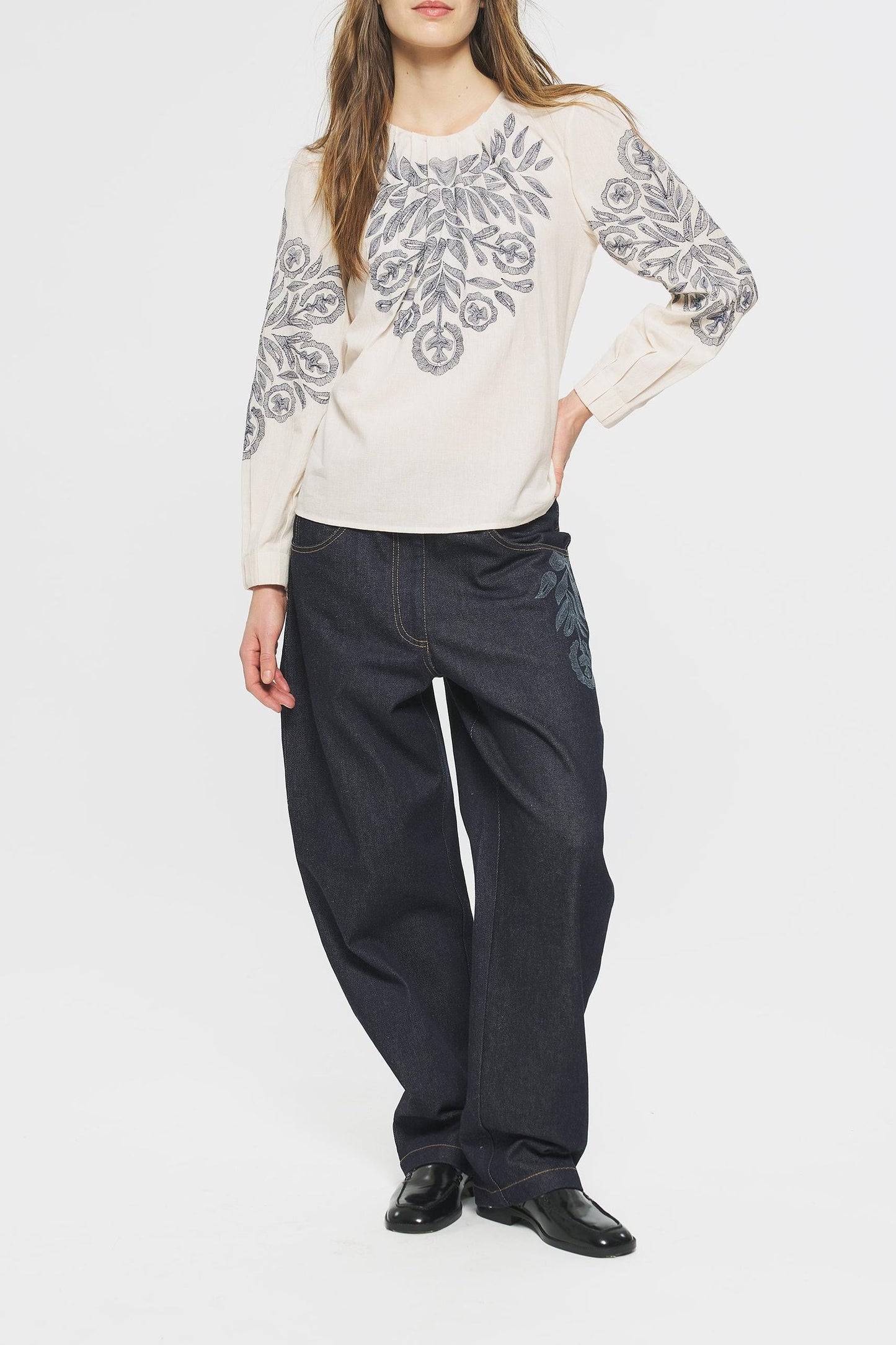 Eglantine Embroidered blouse