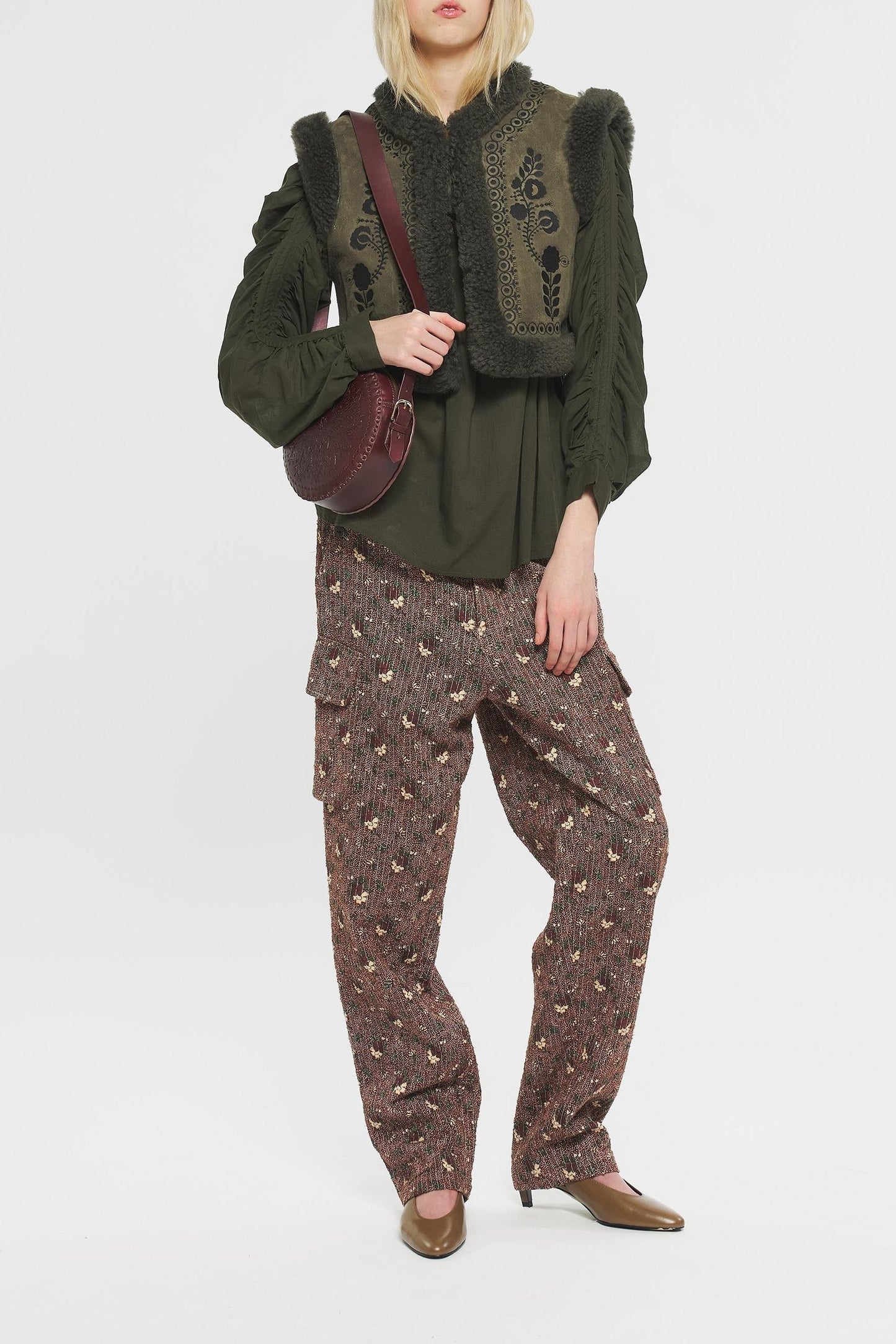 Dune Embroidered reversible gilet