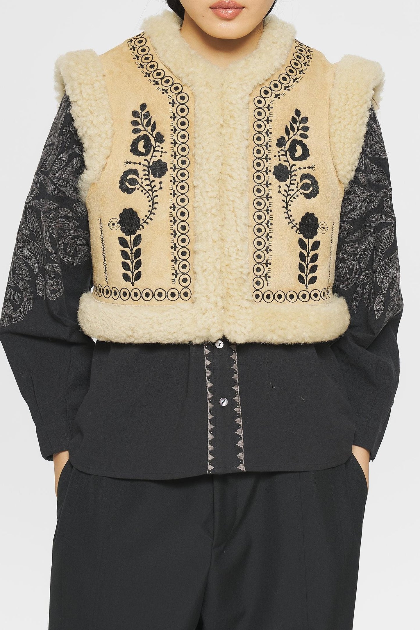 Dune Embroidered reversible gilet