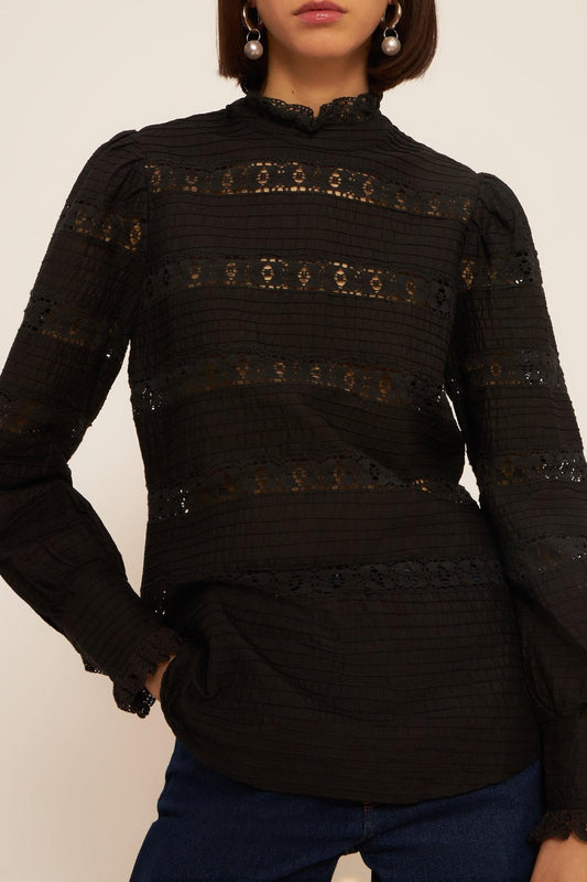 Amanda lace blouse