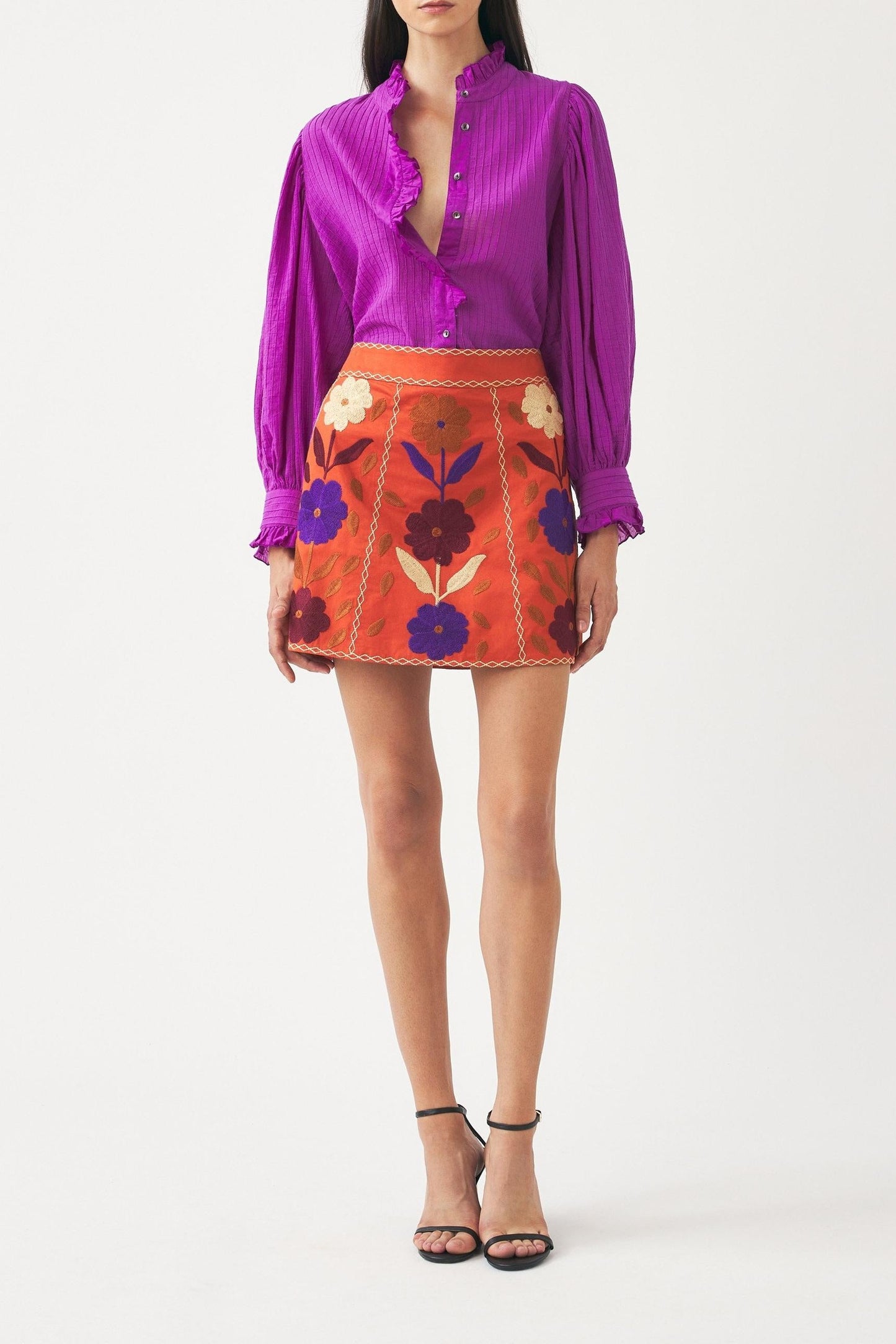 Embroidered miniskirt Tady