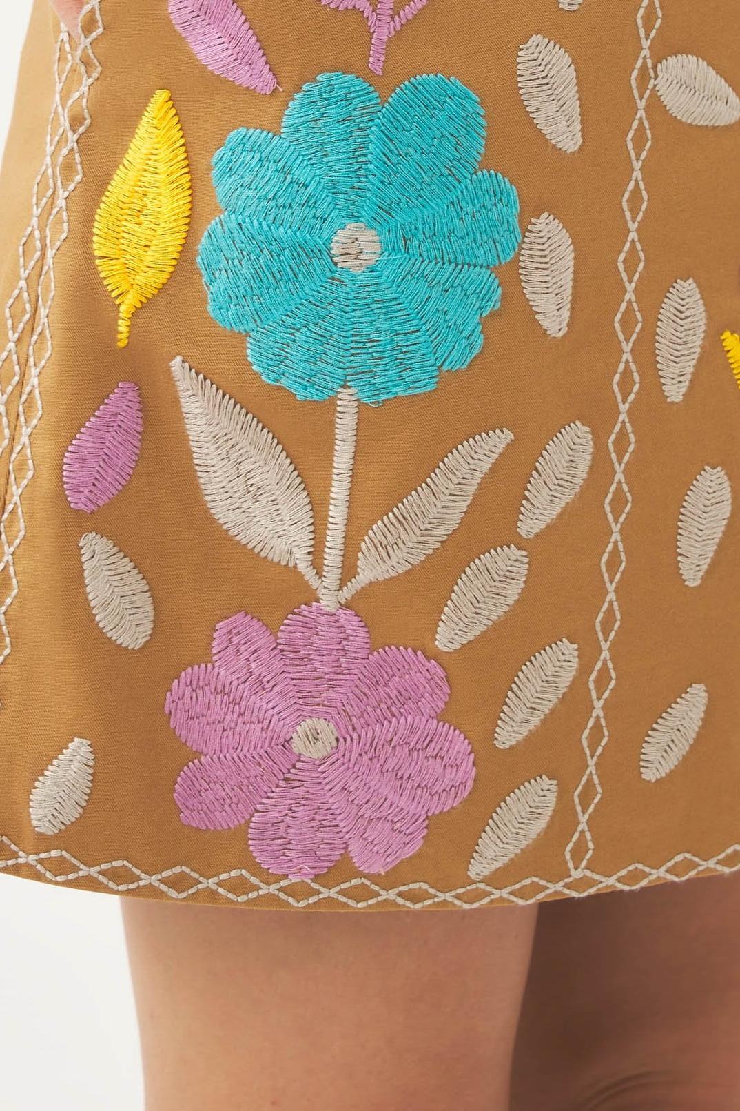 Embroidered miniskirt Tady