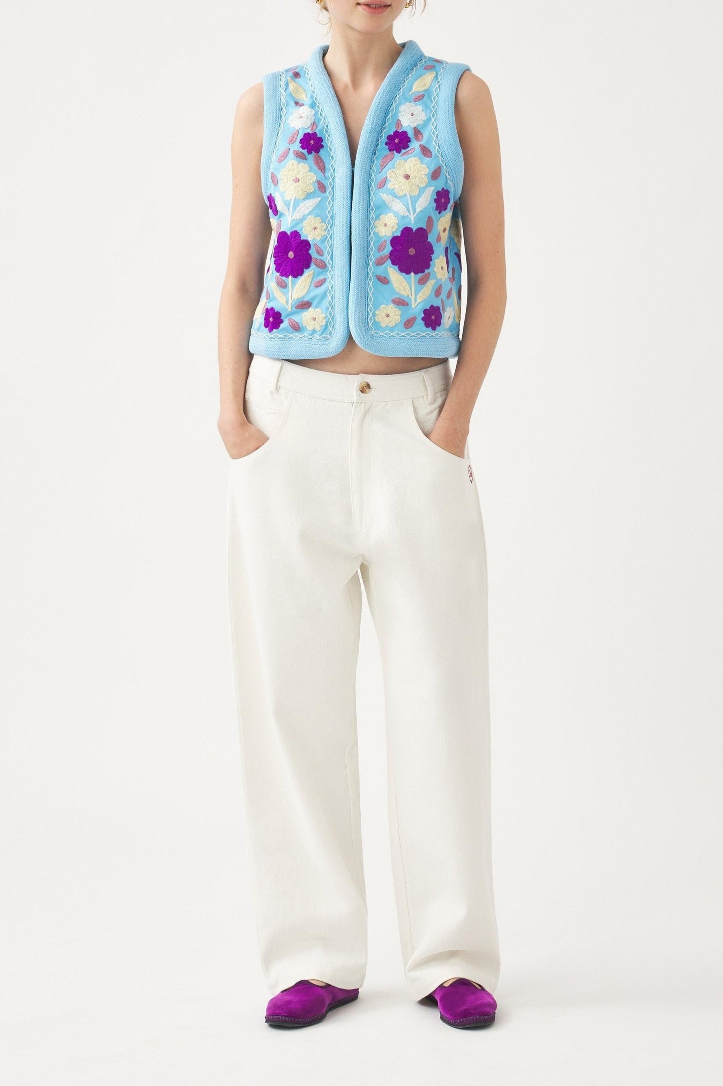 Embroidered sleeveless gilet Tady