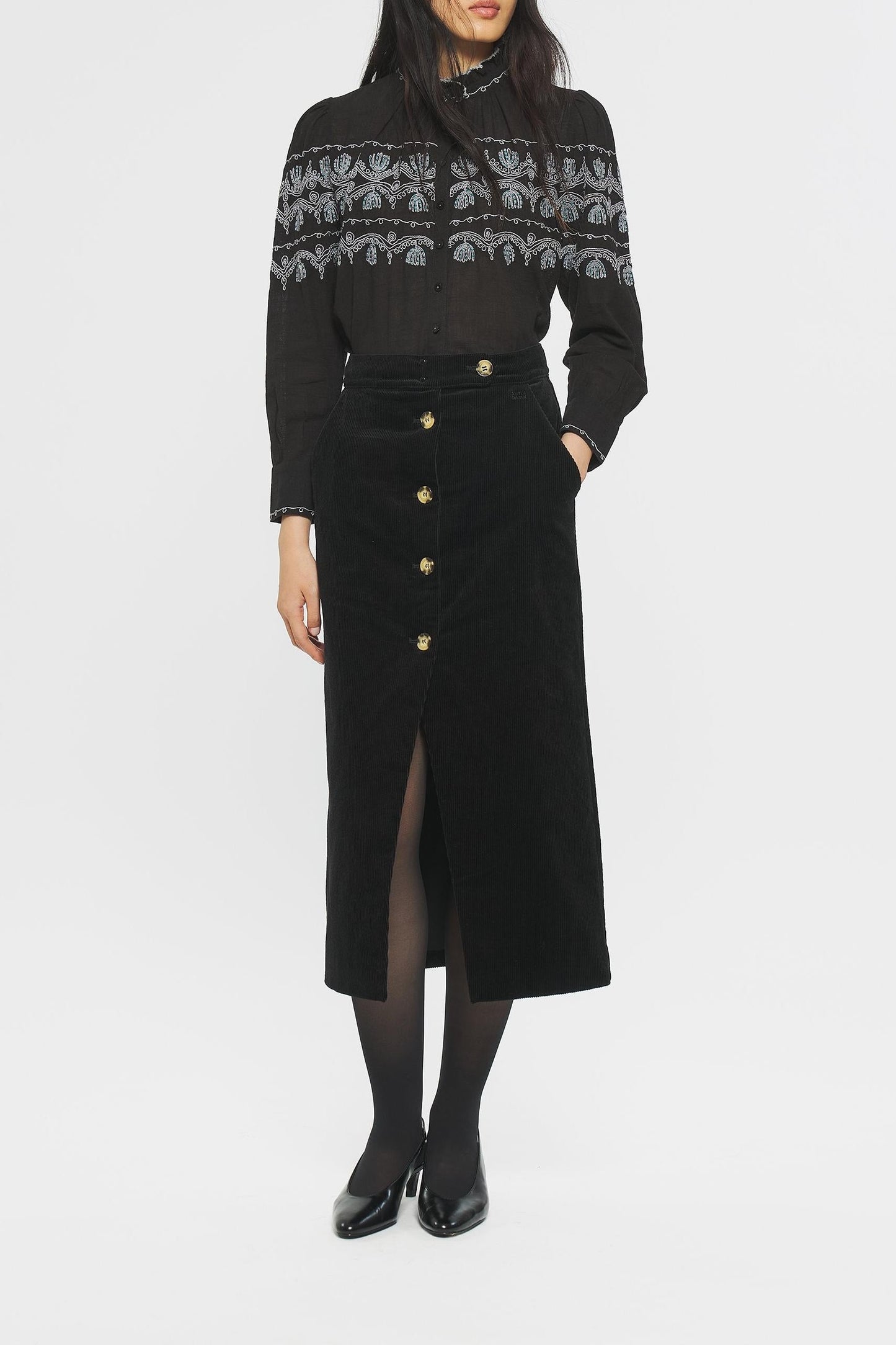 Nelly Embroidered blouse
