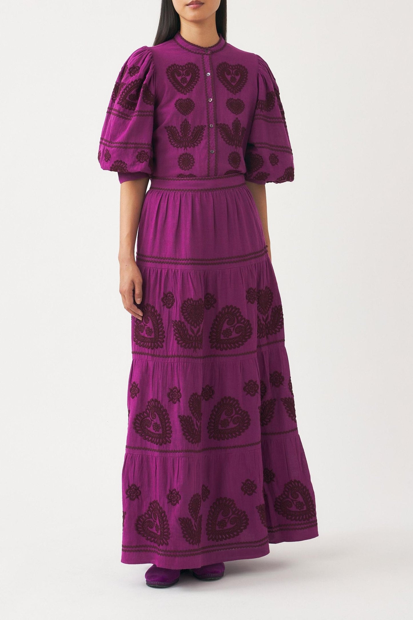 Skirt with Hungarian-inspired embroidery Rony