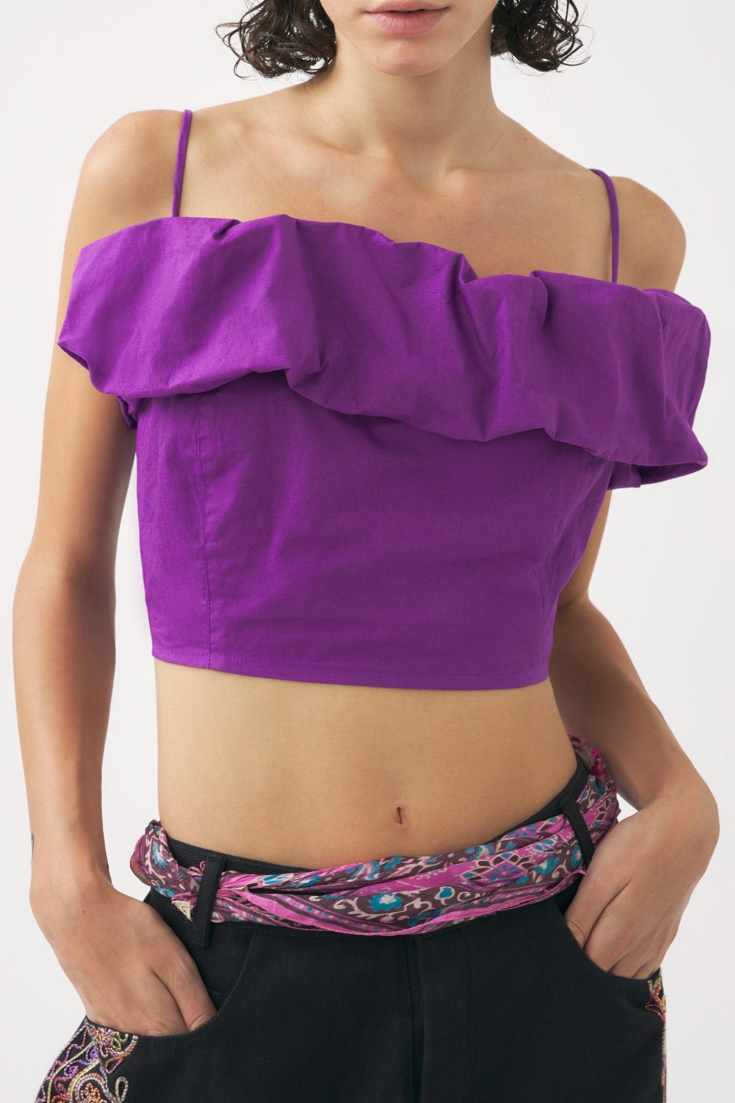 Off-shoulder cropped top Pop