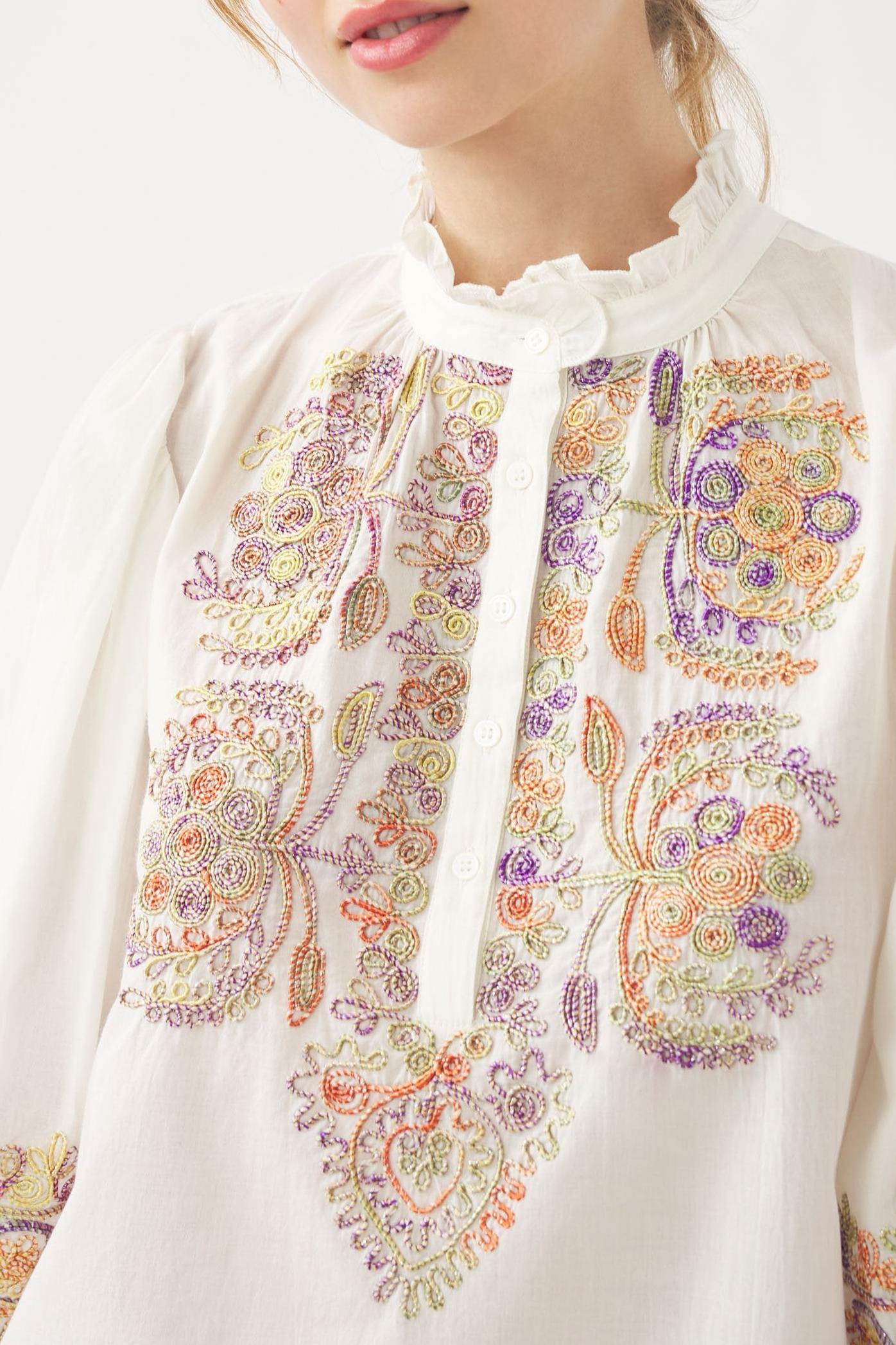 Hand-embroidered blouse Neil