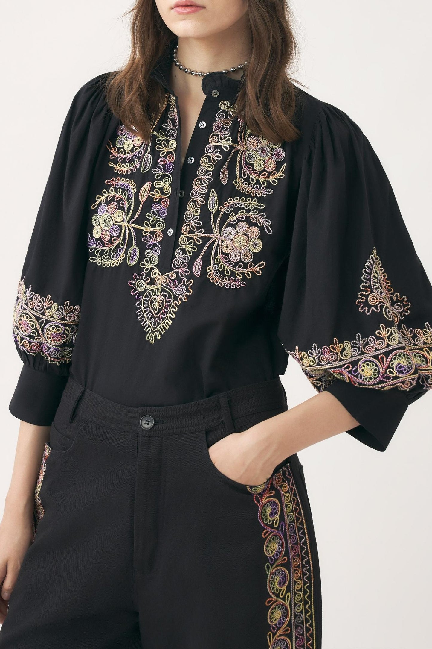 Hand-embroidered blouse Neil