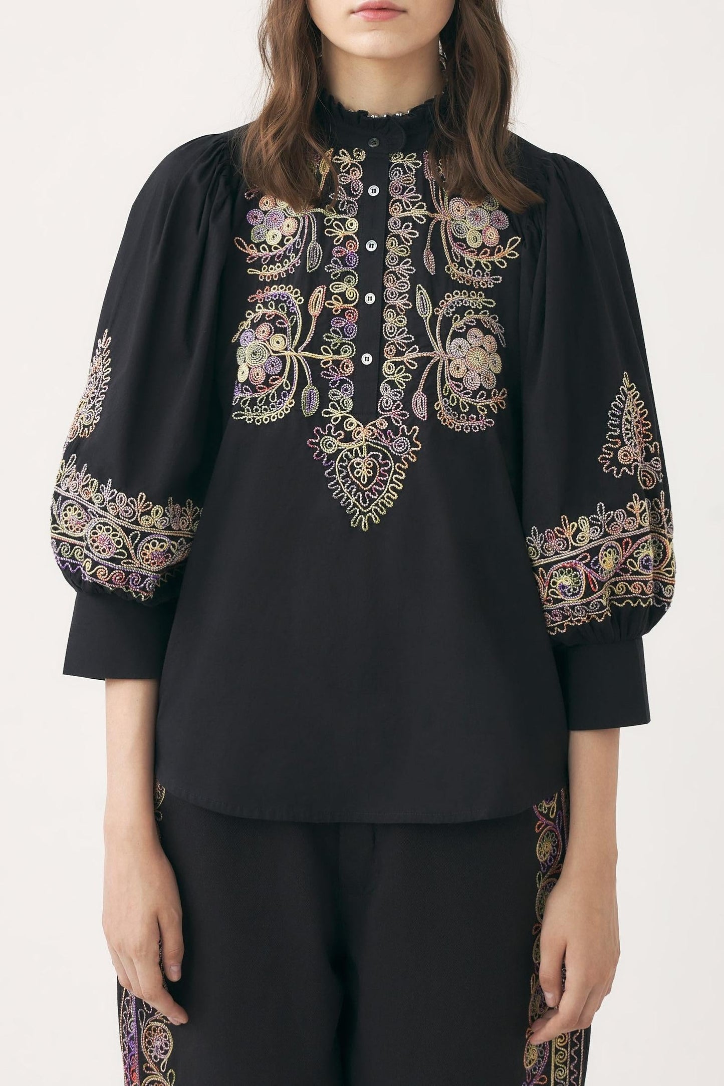 Hand-embroidered blouse Neil