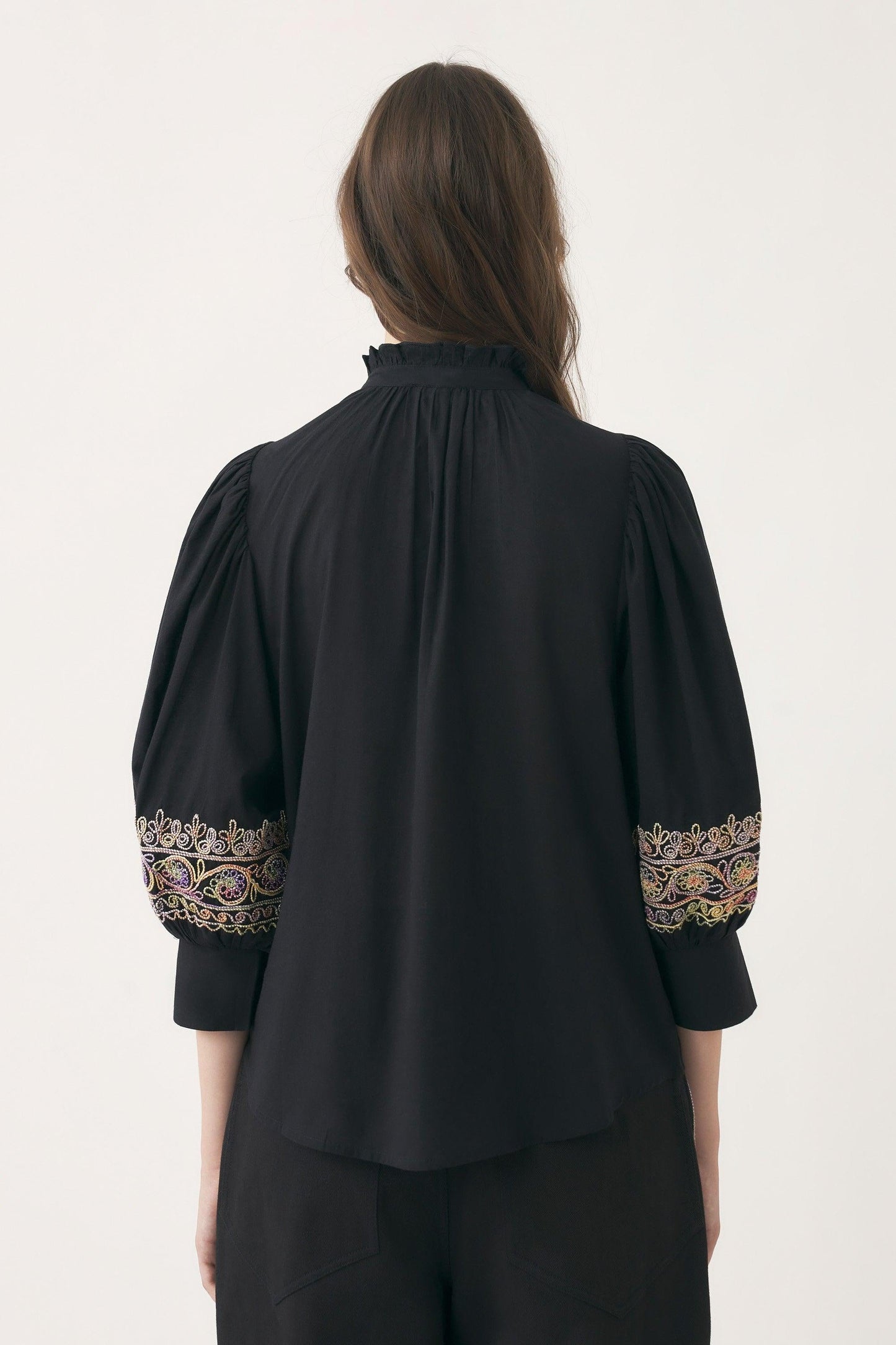 Hand-embroidered blouse Neil