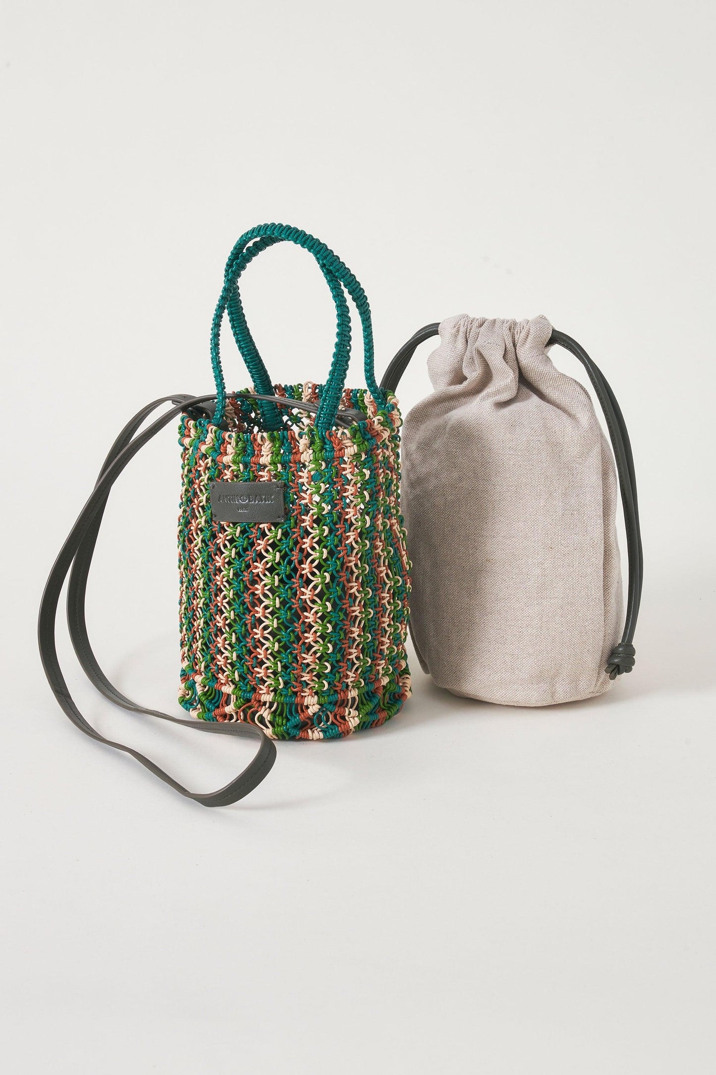 Small hand-braided leather bag Meryl