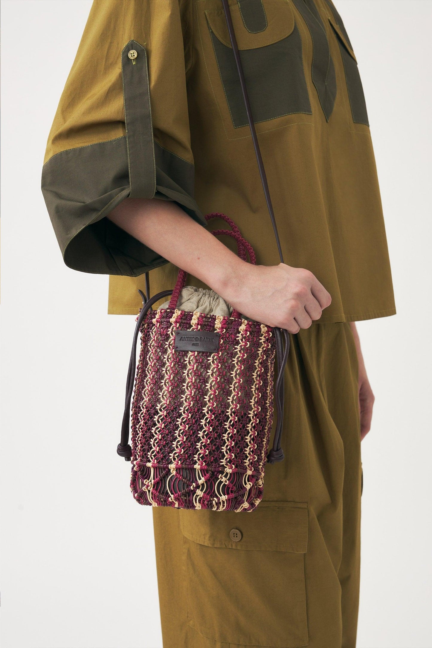 Small hand-braided leather bag Meryl